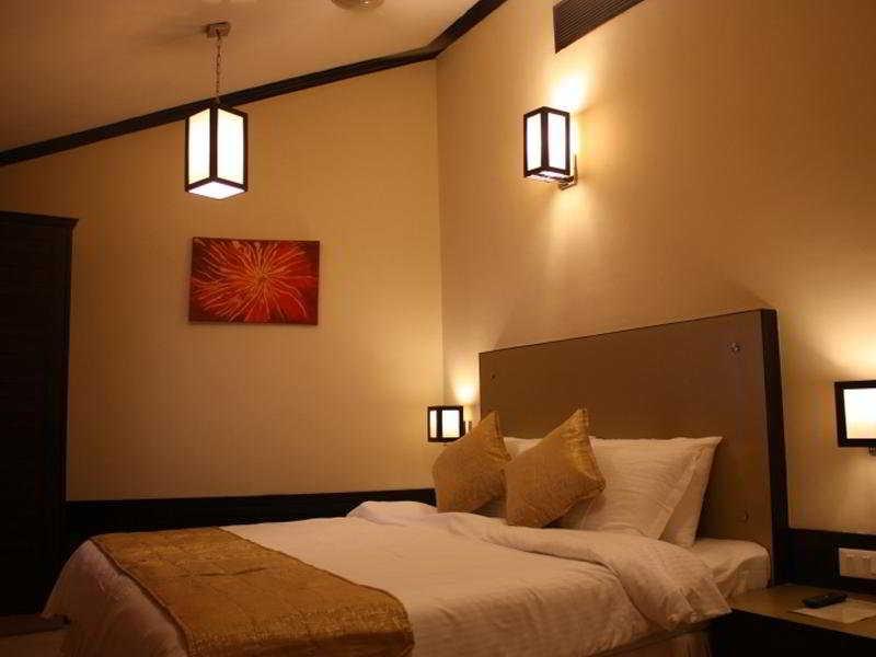 The Sea Horse Resort Baga Bagian luar foto