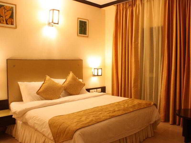 The Sea Horse Resort Baga Bagian luar foto