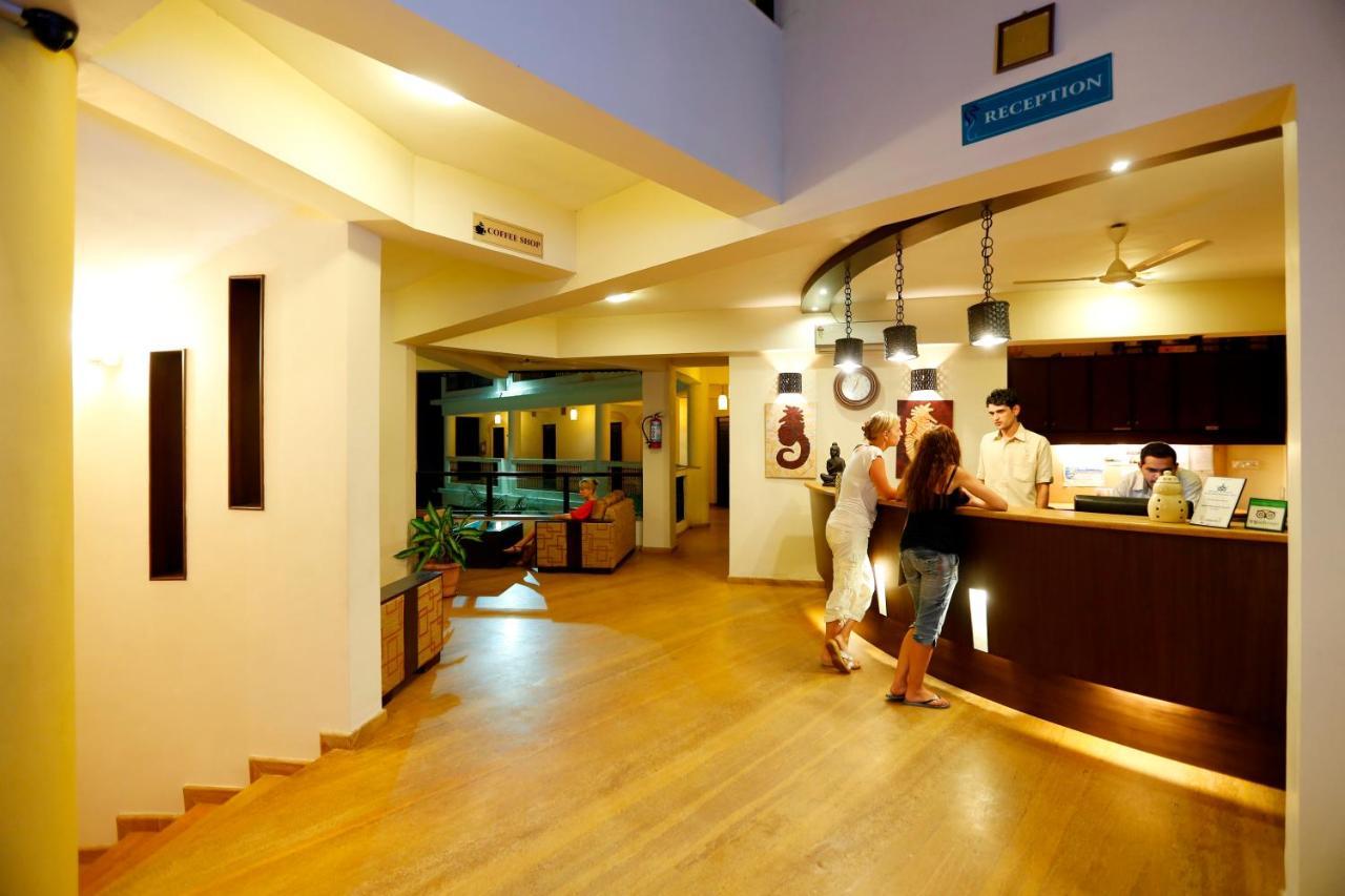 The Sea Horse Resort Baga Bagian luar foto