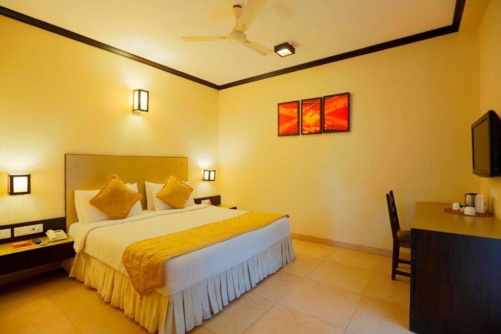The Sea Horse Resort Baga Bagian luar foto